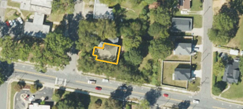 634 Ctr Ave