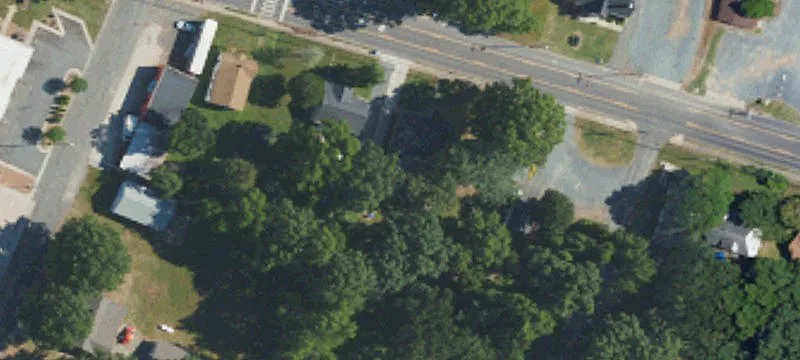 1640 Main St