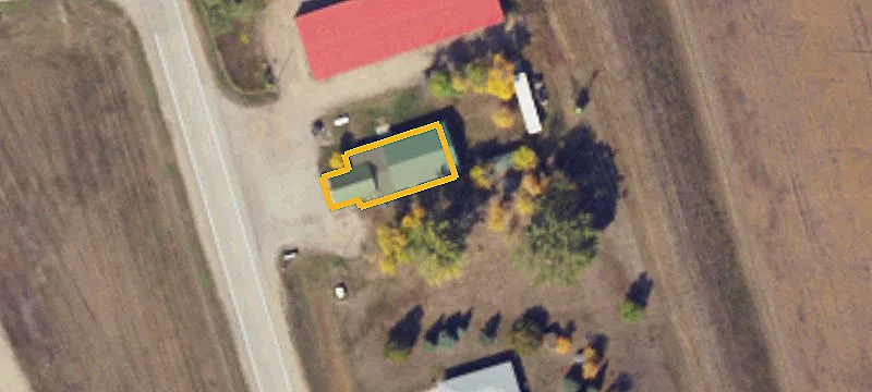 301 County Rd 81st N