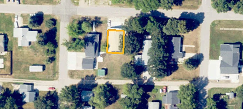240 Linden St