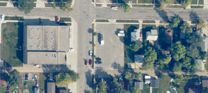 101 1st E Ave