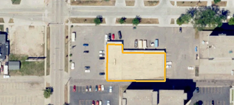 255 University N Dr