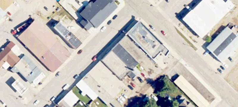 225 4th Ave