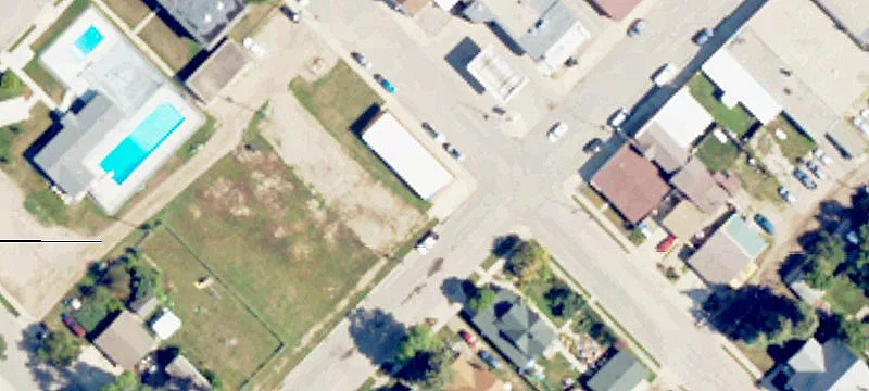 302 4th Ave