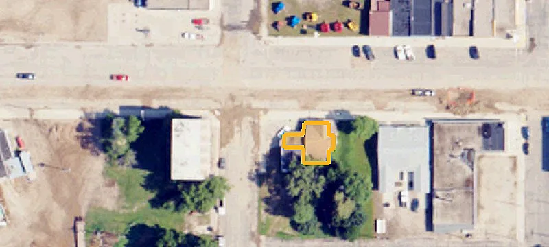211 Main St