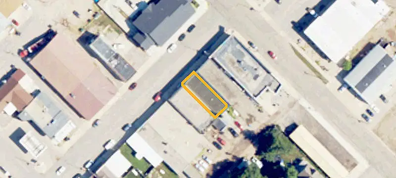 225 4th Ave