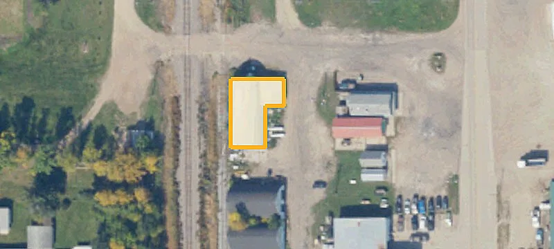702 12th N Main St