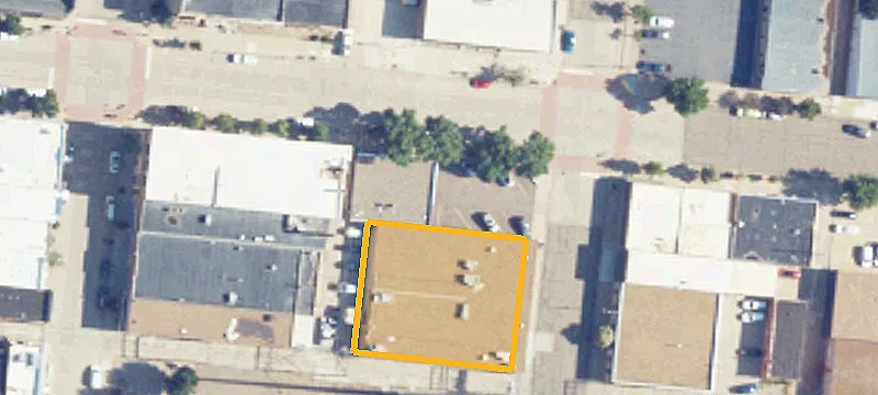 34 1st E St