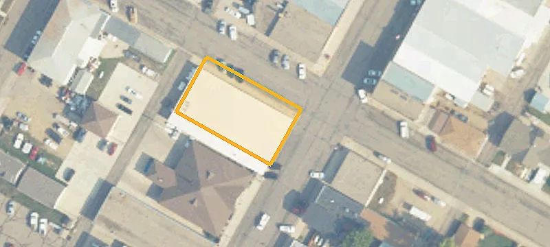 900 Lincoln Ave