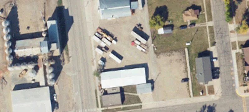 14 1st NE St
