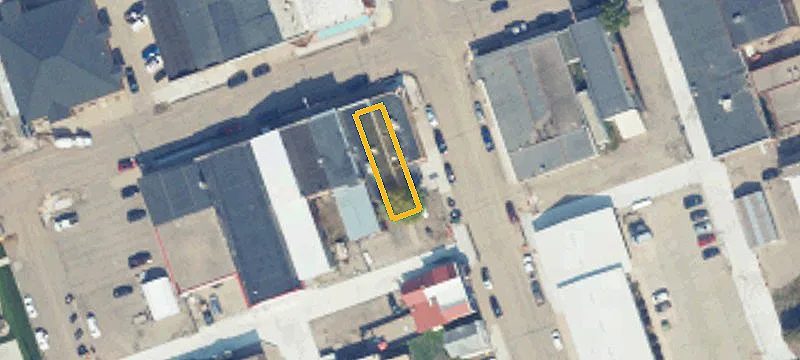 11 Main W St