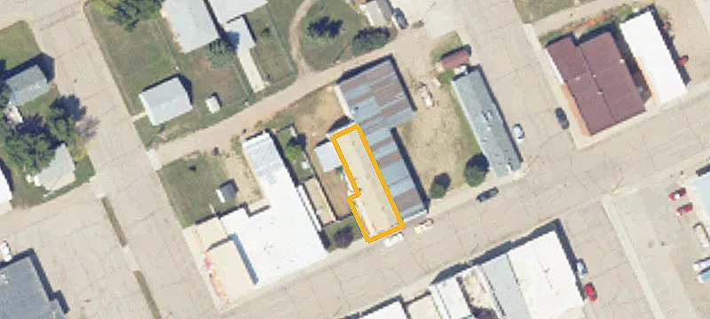 210 Lincoln Ave