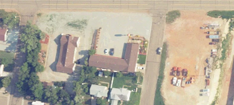 406 Hwy 10th E