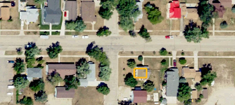 920 Main Ave