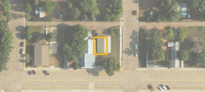 33 1st NE Ave