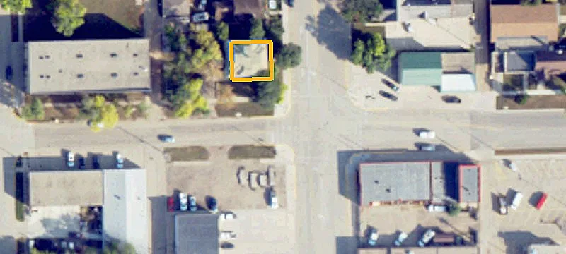 403 1st N Ave