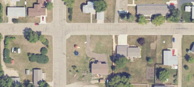 124 3rd NE St