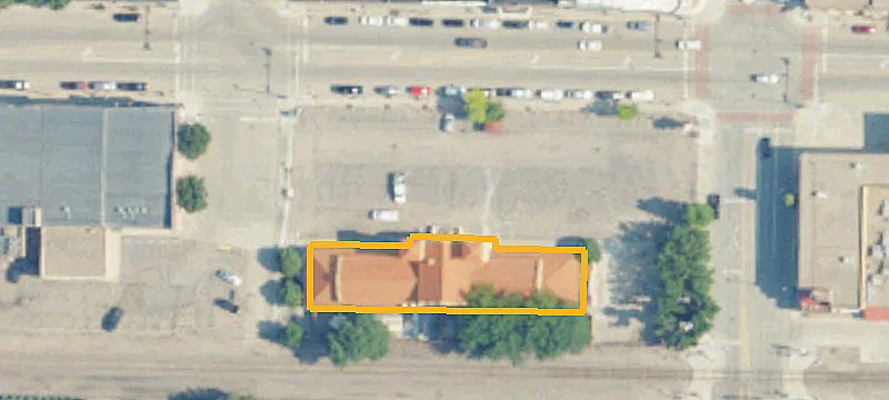 401 Main Ave