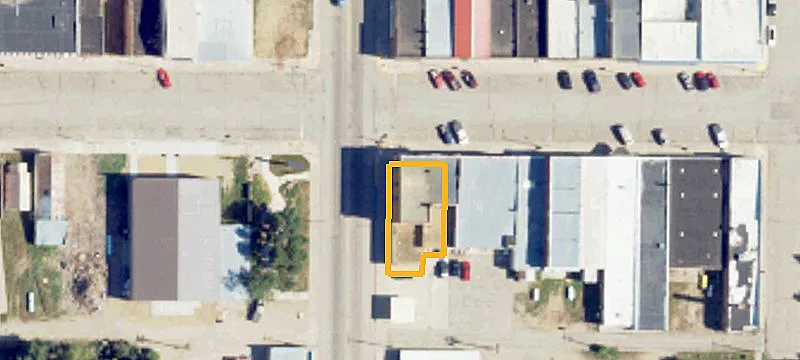 124 Main St