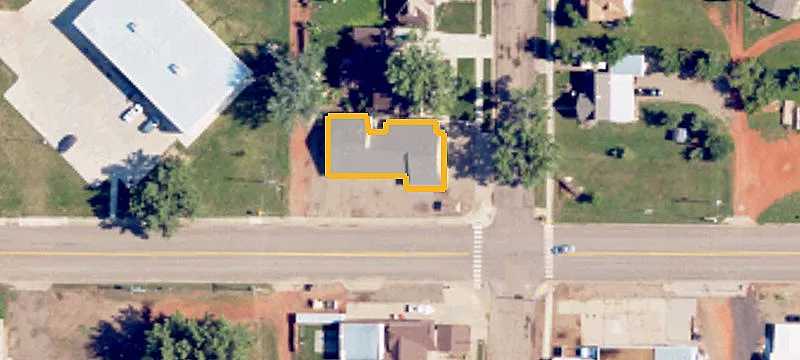 18 4th NW St