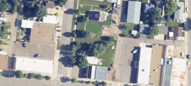 3rd E Ave