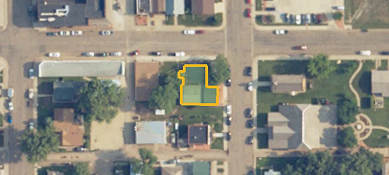 380 3rd Ave