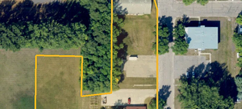 206 Bjornson Dr
