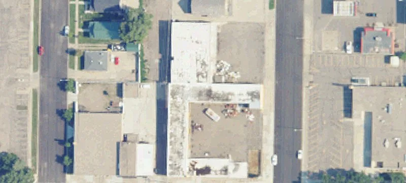 122 Thayer Ave