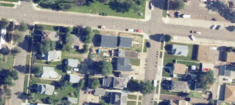 639 2nd W Ave