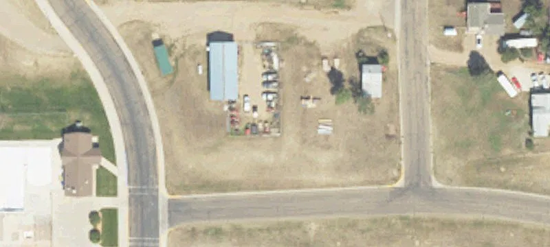 124 3rd SE St