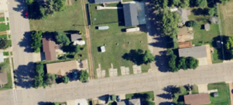 305  St