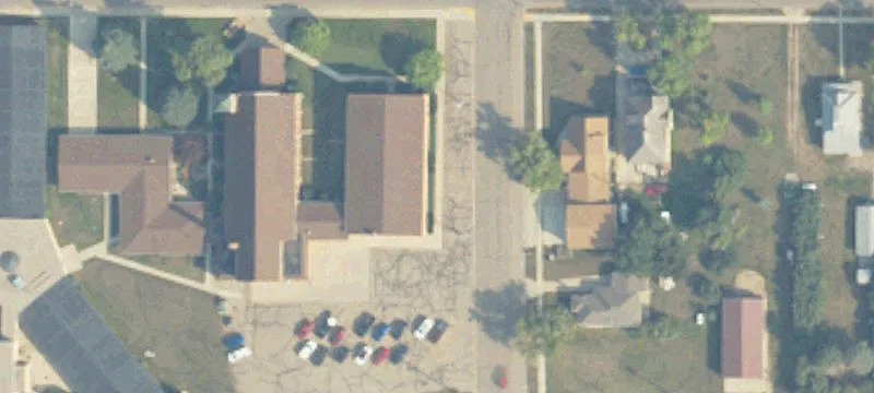 1000 Divine Ave