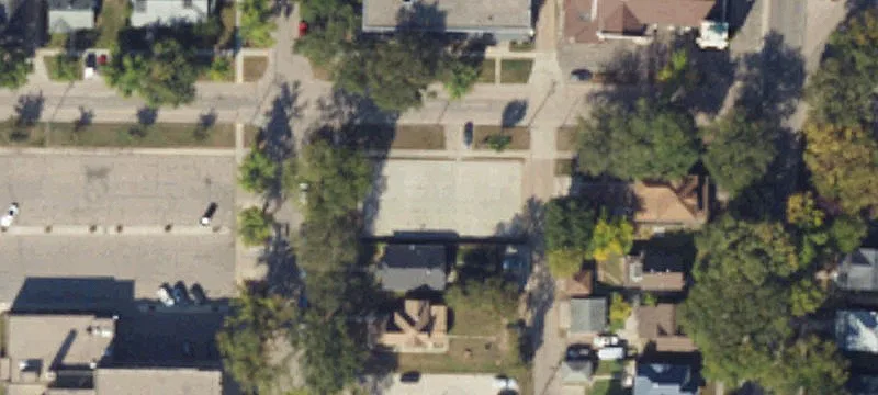 301 Chestnut St