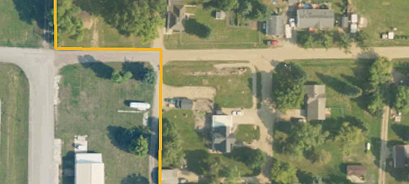 104 Scott Ave