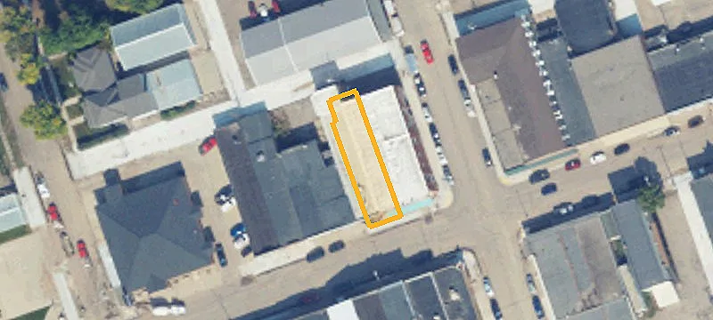 20 Main W St