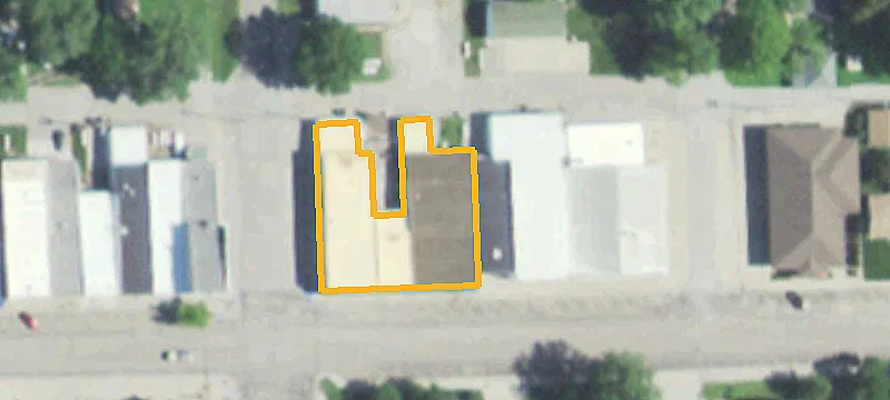 206 2nd St