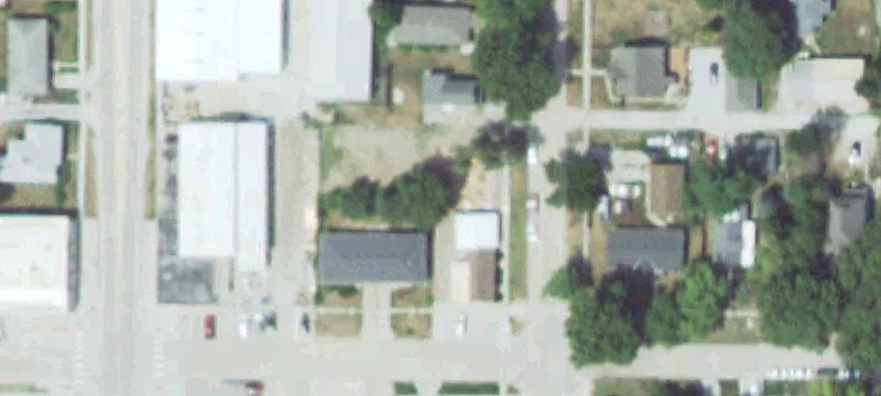 1302 Adams St
