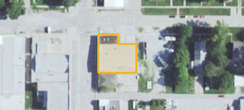 305 2nd St