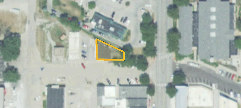 106 2nd St