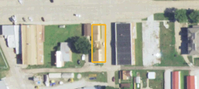 301 Ctr Ave
