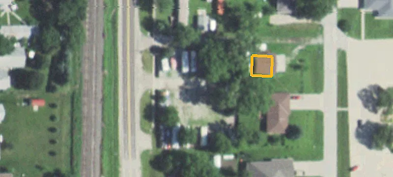637 Cedar St