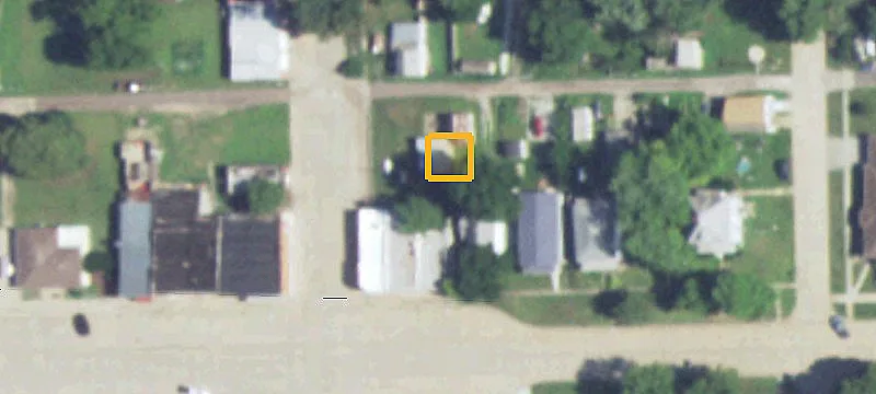 220 Ctr Ave