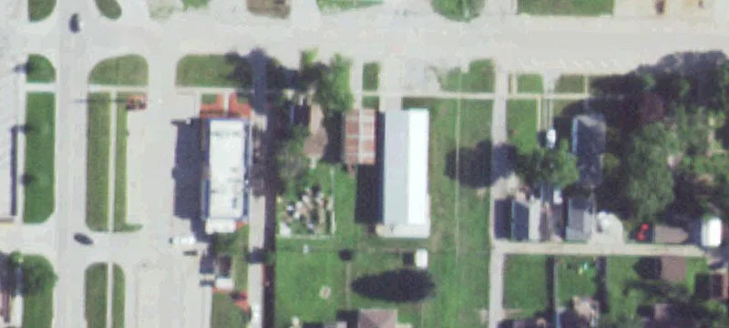 225 4th St