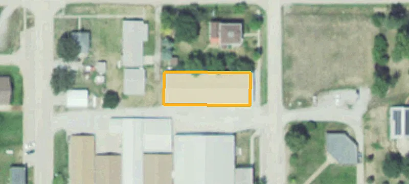 706 Main St