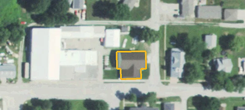 137 Main St