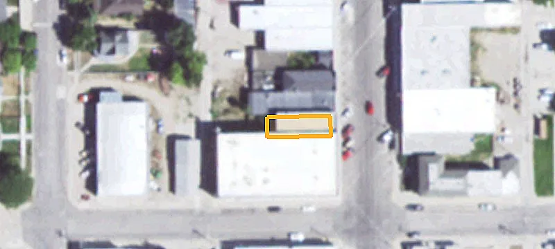 1320 Ctr Ave