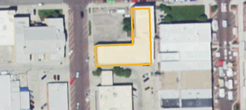 315 Laramie Ave