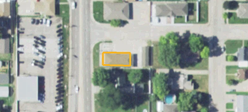 1103 Locust St