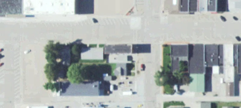 102 2nd St