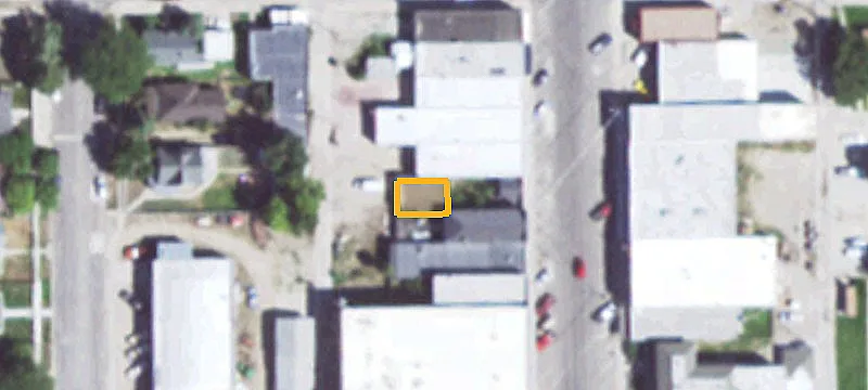 1334 Ctr Ave